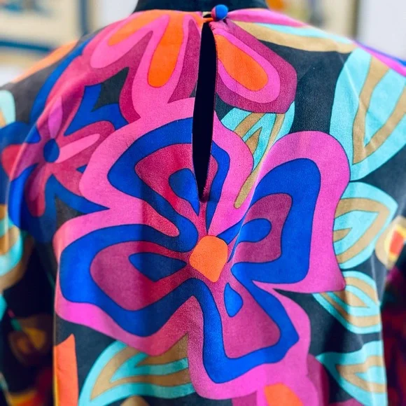 Vintage (?) Silk Floral Boho Colorful Short Sleeve Top Anthro Marimekko Style - Picture 5 of 10